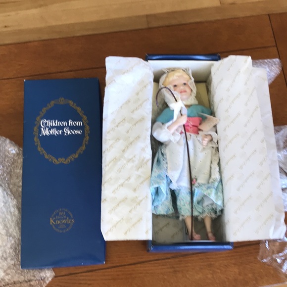 Little Bo Peep- porcelain doll - Picture 9 of 12